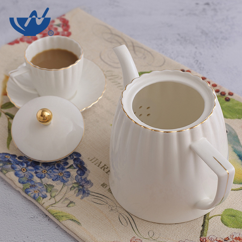 三色色釉茶壶-(7)